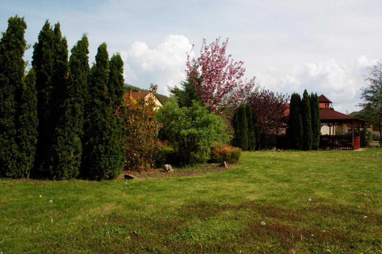 Appartamento Ani Vendégház Egerszalók Esterno foto