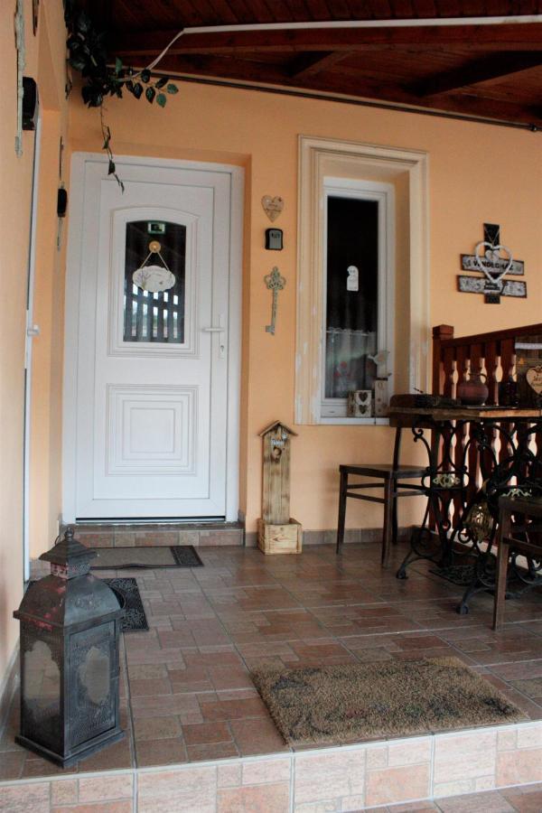 Appartamento Ani Vendégház Egerszalók Esterno foto
